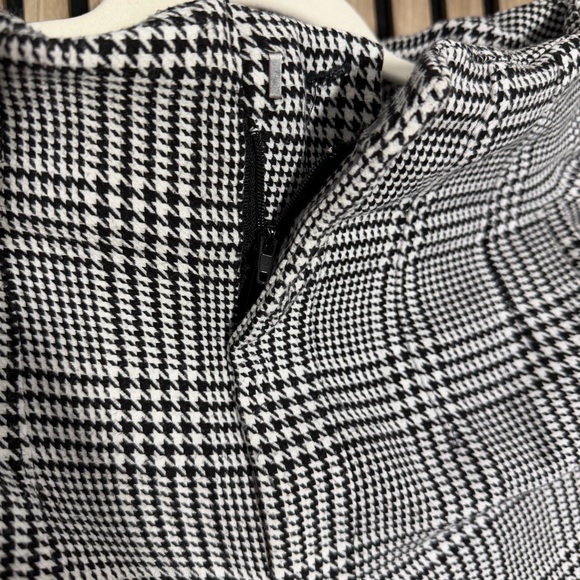 Womens Stradivarius Houndstooth Patterned Pants size USA 4. Size exactly descrip - Picture 6 of 11